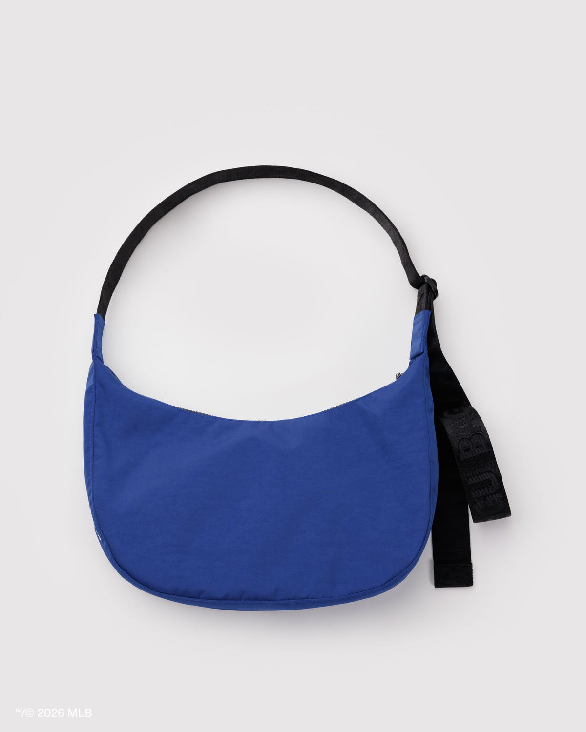 MEDIUM NYLON CRESCENT BAG - US 7141