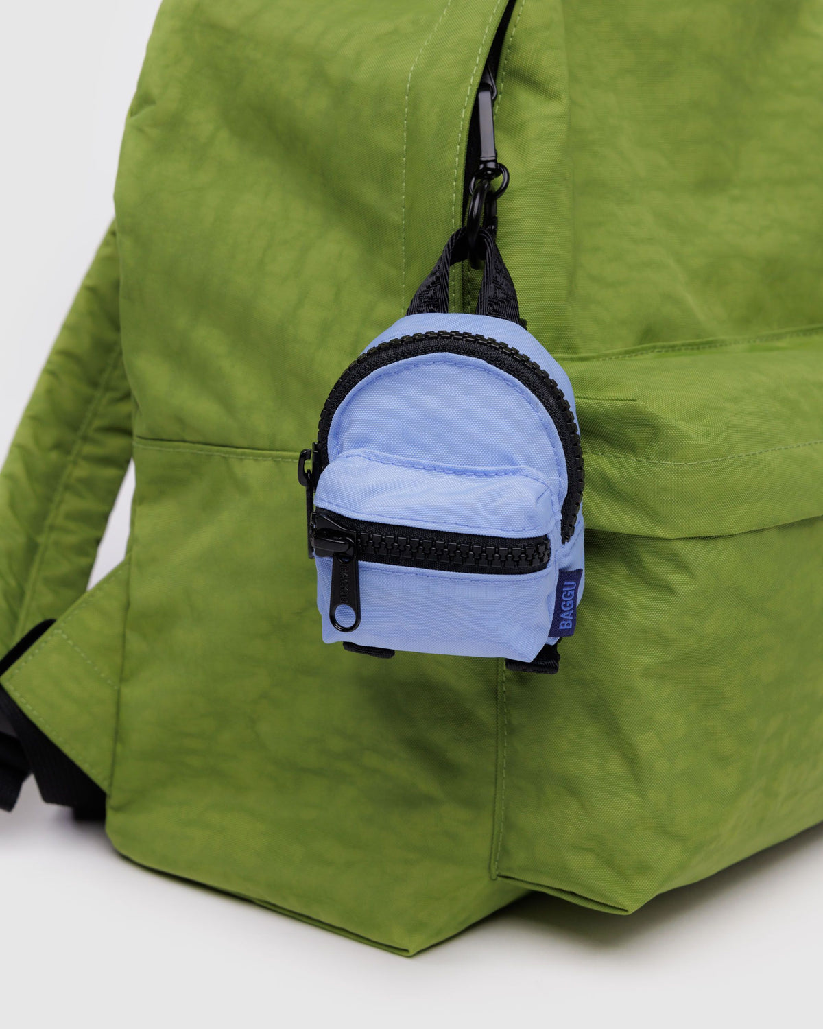 BACKPACK CHARM - US 0413