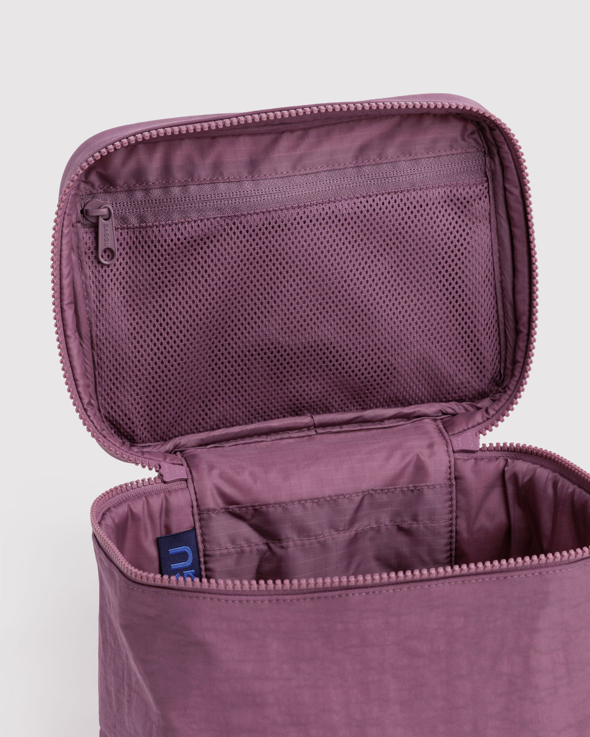 LARGE COSMETIC CASE - US 3299