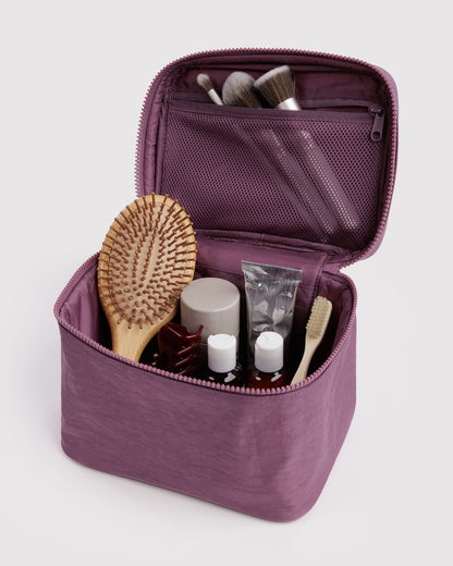 LARGE COSMETIC CASE - US 3299
