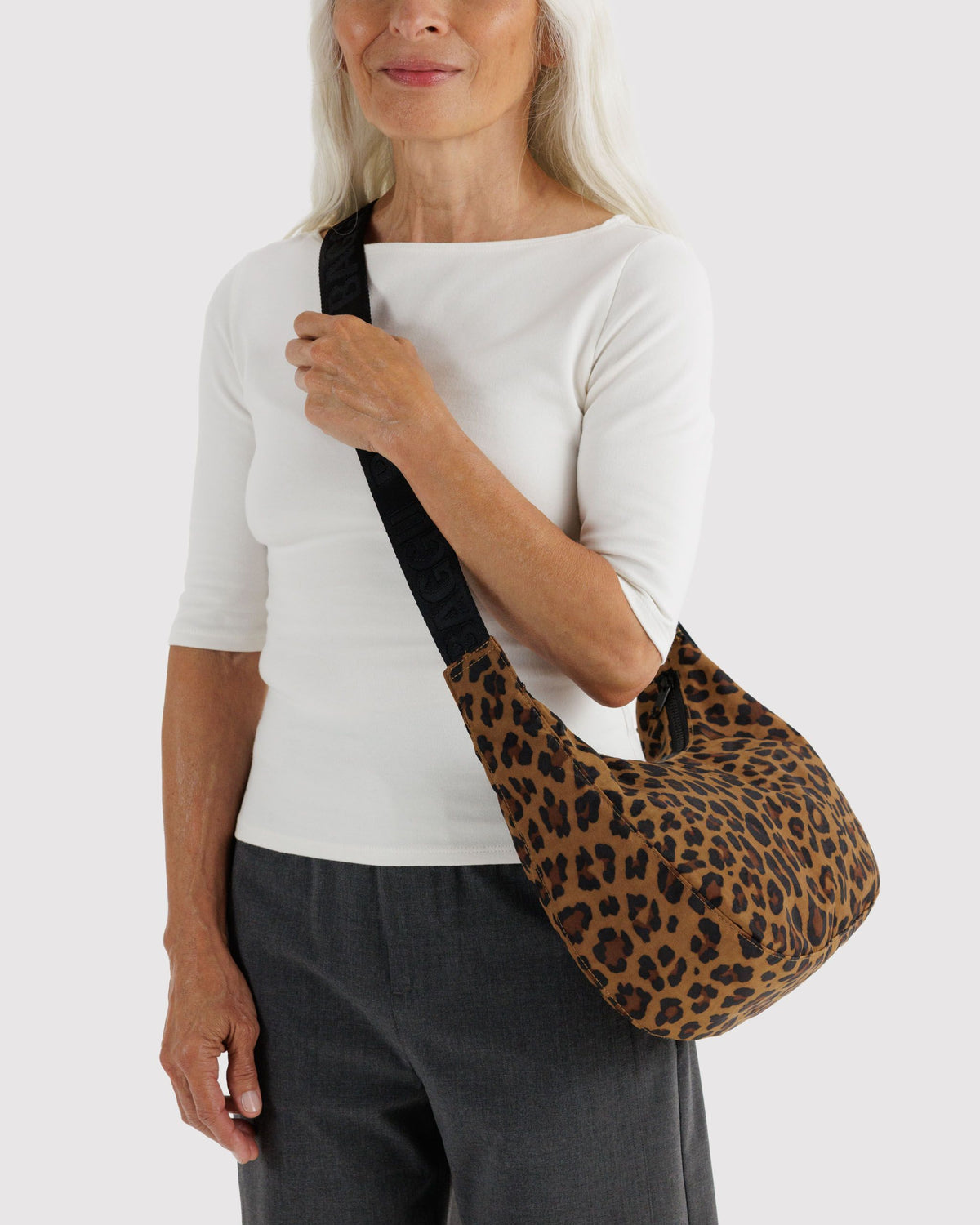 MEDIUM NYLON CRESCENT BAG - US 1911