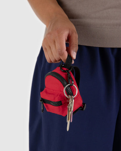 BACKPACK CHARM - US 4994