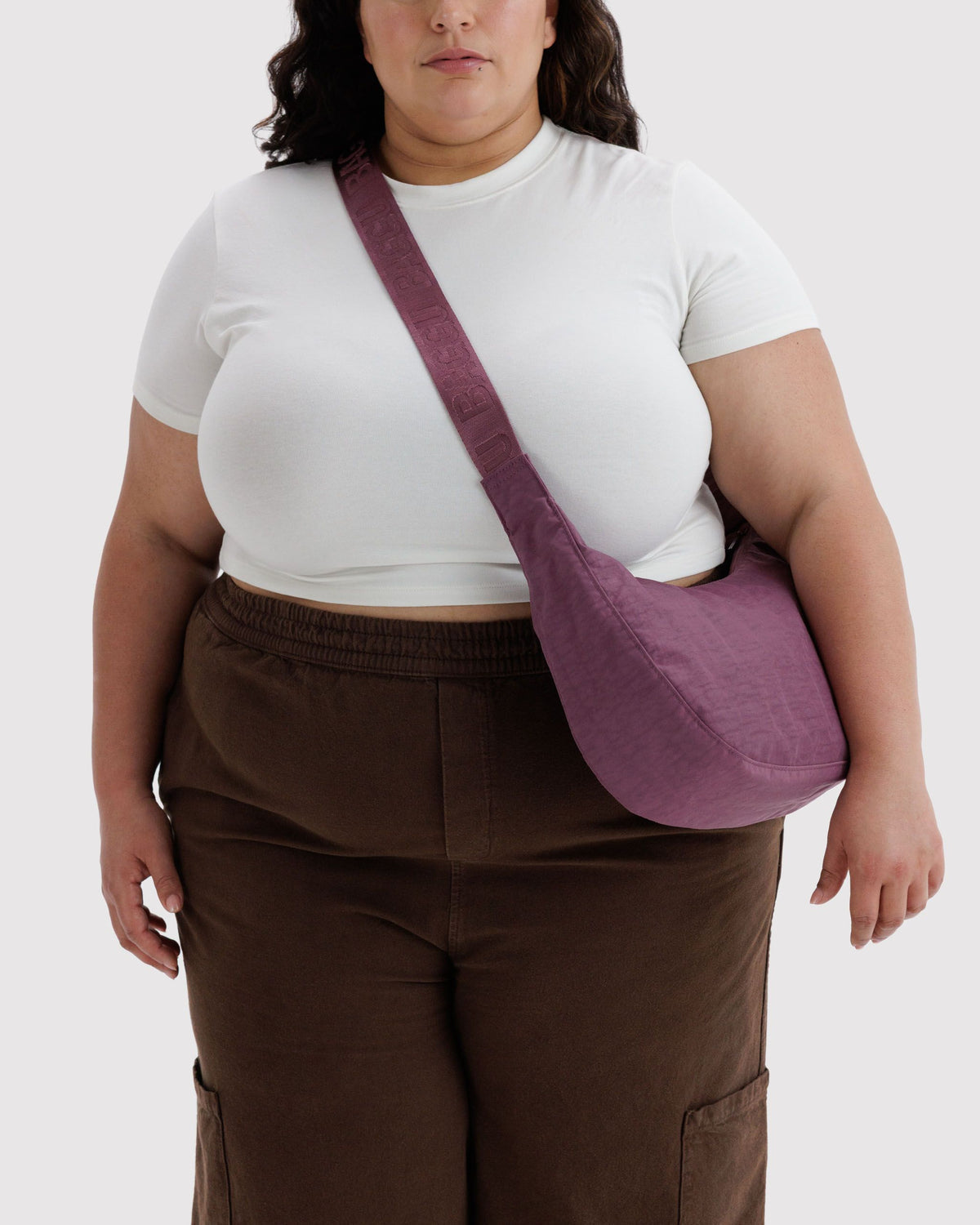 MEDIUM NYLON CRESCENT BAG - US 3427