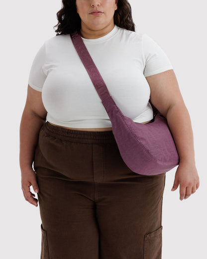 MEDIUM NYLON CRESCENT BAG - US 3427