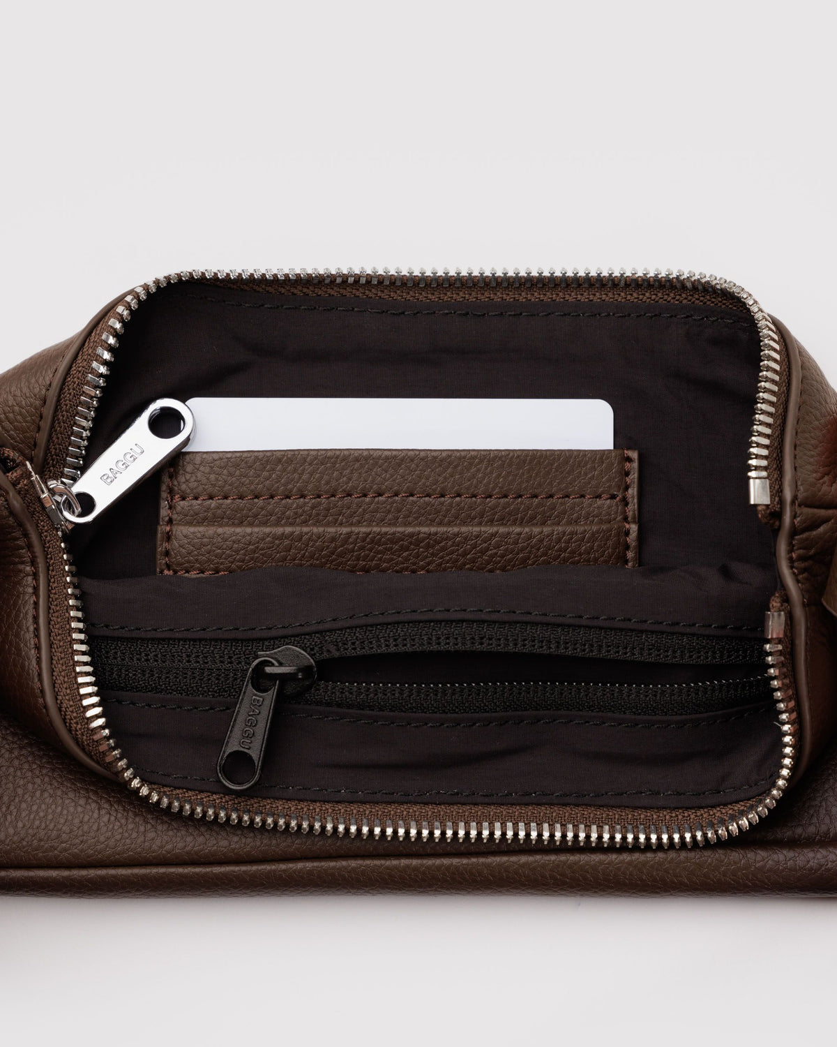 RECYCLED LEATHER POCHETTE - US 7890