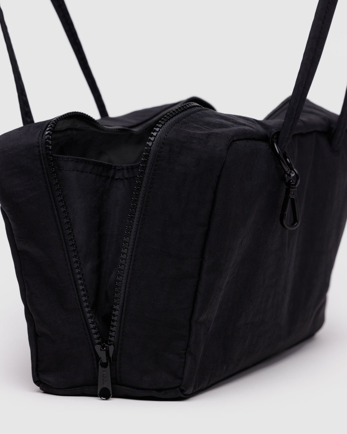 NYLON BOWLER BAG - US 6730