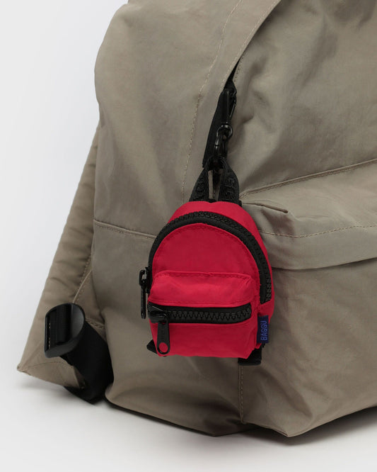 BACKPACK CHARM - US 4994
